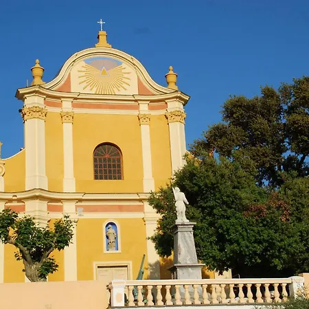 Rosa Mare Lägenhet *