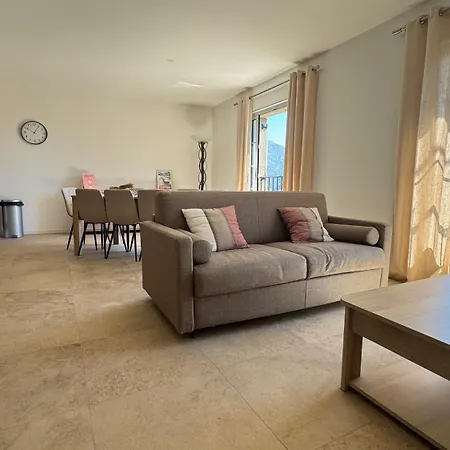 Διαμέρισμα Rosa Mare